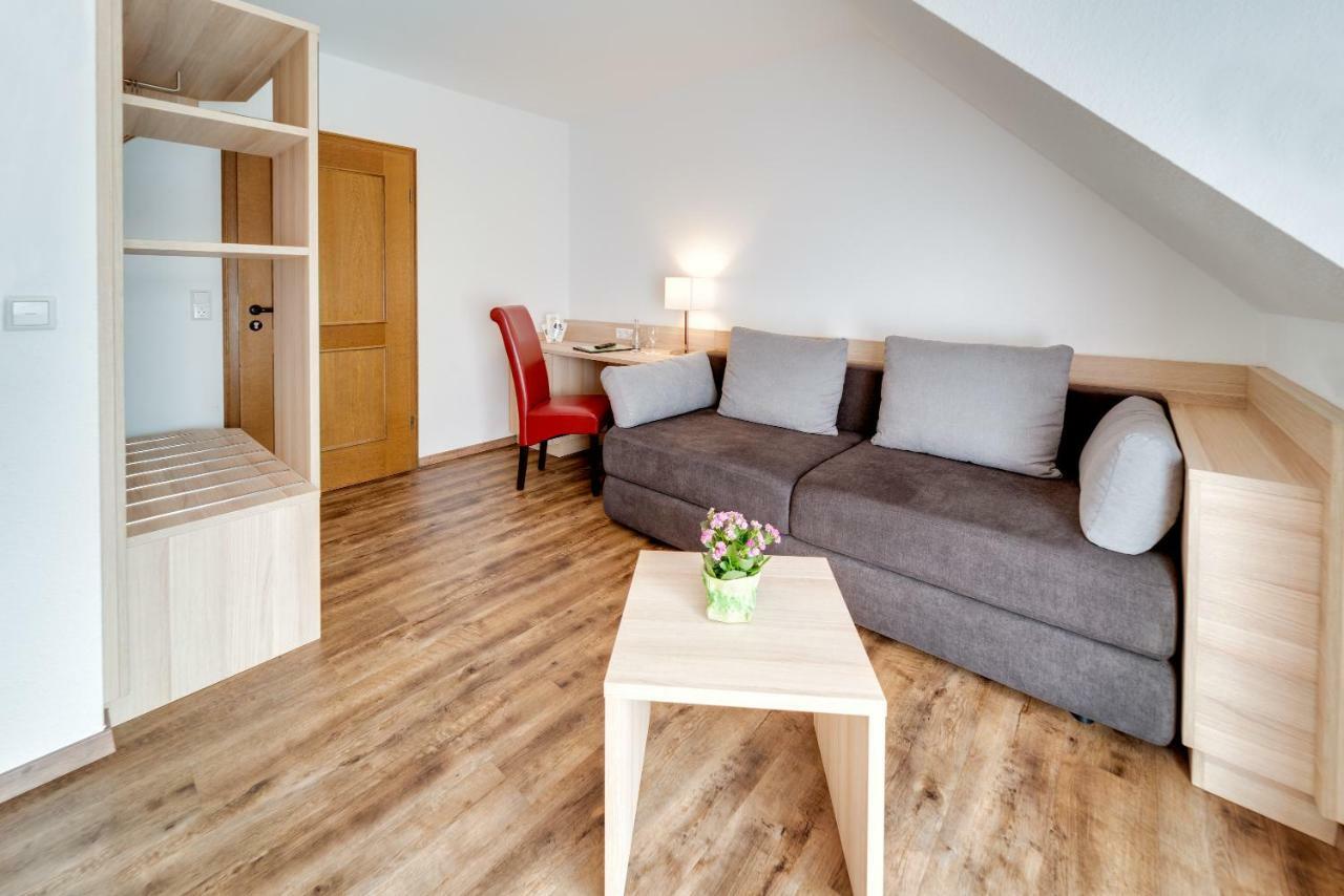 Hotel Waldparkstube Bad Schönborn Zewnętrze zdjęcie